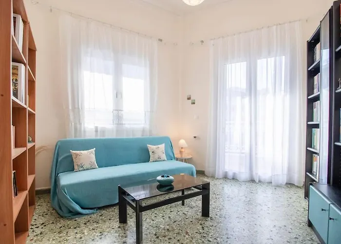 Vintage Charm Apt Near Centre